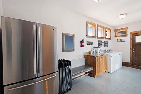 8 Bed 5 Bath Vacation Home In Fish Haven - Internet Find 16