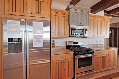 8 Bed 5 Bath Vacation Home In Fish Haven - Internet Find 8