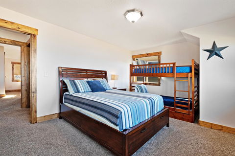 8 Bed 5 Bath Vacation Home In Fish Haven - Internet Find 34