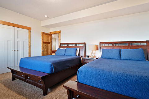 8 Bed 5 Bath Vacation Home In Fish Haven - Internet Find 26
