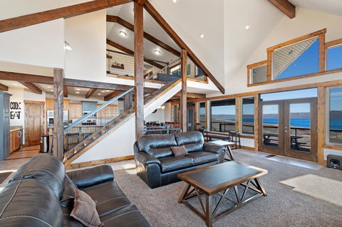 8 Bed 5 Bath Vacation Home In Fish Haven - Internet Find 4