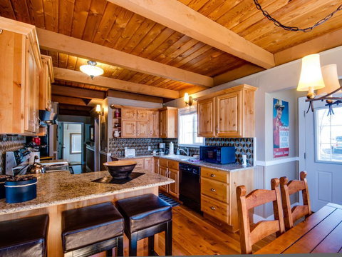 Paradise Cottage On The Lake - Swimm 33