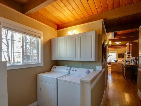 Paradise Cottage On The Lake - Swimm 23