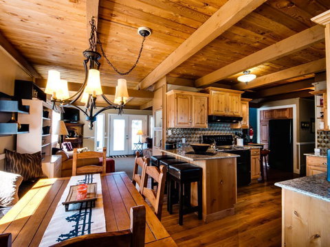 Paradise Cottage On The Lake - Swimm 13
