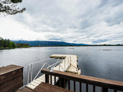 Paradise Cottage On The Lake - Swimm 28