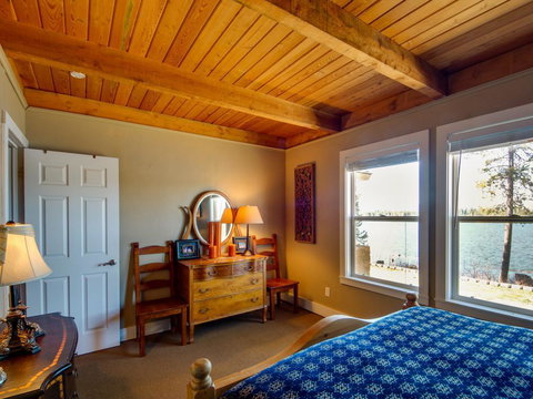 Paradise Cottage On The Lake - Swimm 16