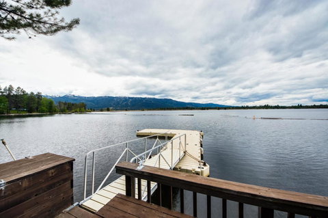Paradise Cottage On The Lake - Swimm 40