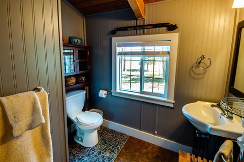Paradise Cottage On The Lake - Swimm 41