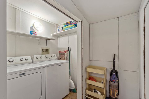 Highland Lakeview Getaway - Renee 16