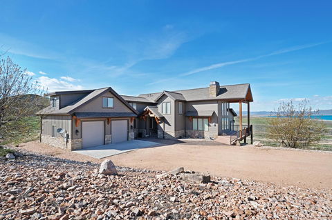 9 Bed 5 Bath Vacation Home In Fish Haven - Internet Find 2