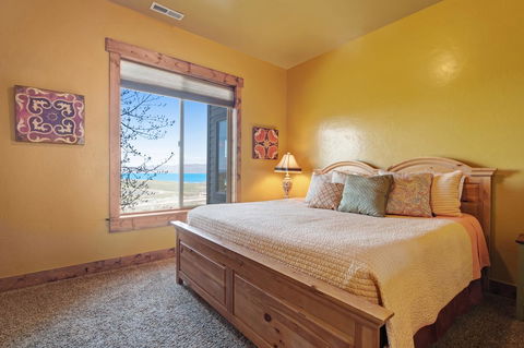 9 Bed 5 Bath Vacation Home In Fish Haven - Internet Find 15
