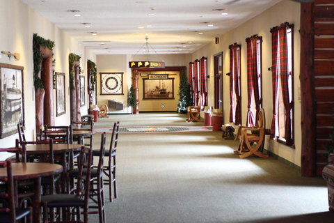 Stoney Creek Hotel & Conference Center - Moline - Renee 28