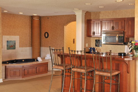 Stoney Creek Hotel & Conference Center - Moline - Renee 22