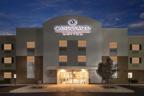 Candlewood Suites Aurora-Naperville - Internet Find 31