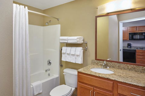 Candlewood Suites Aurora-Naperville - Internet Find 3