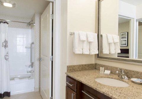 Residence Inn Moline Quad Cities - Renee 8