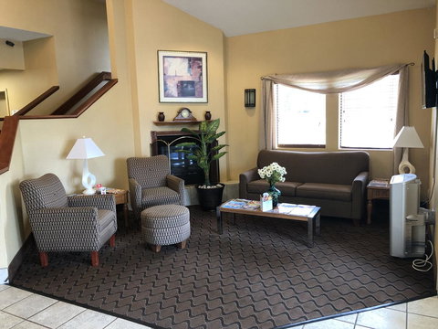 Baymont By Wyndham Fort Wayne - Renee 5