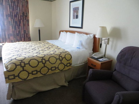 Baymont By Wyndham Fort Wayne - Renee 21