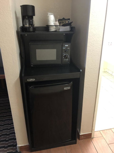 Baymont By Wyndham Fort Wayne - Renee 1