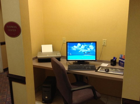 Baymont By Wyndham Fort Wayne - Renee 37