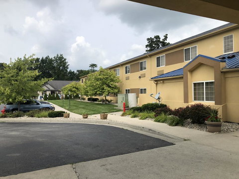 Baymont By Wyndham Fort Wayne - Renee 2