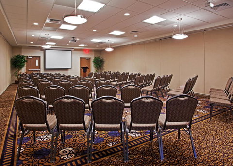 Holiday Inn Fort Wayne - IPFW & Coliseum - Renee 17