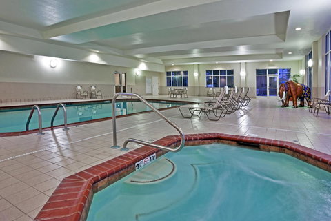 Holiday Inn Fort Wayne - IPFW & Coliseum - Renee 14