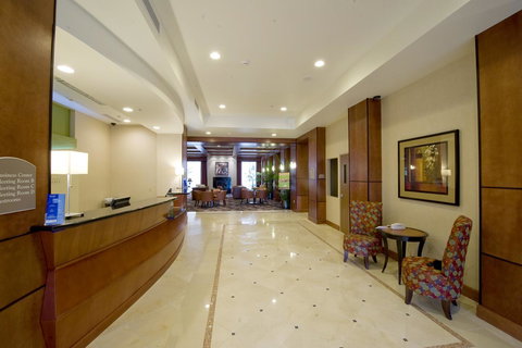 Holiday Inn Fort Wayne - IPFW & Coliseum - Renee 15