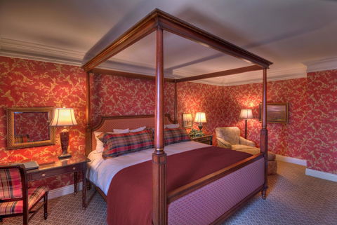 Charley Creek Inn - Internet Find 2