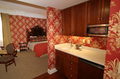 Charley Creek Inn - Internet Find 8