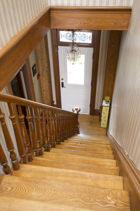 Historic Sion Bass Guest House - Renee 44