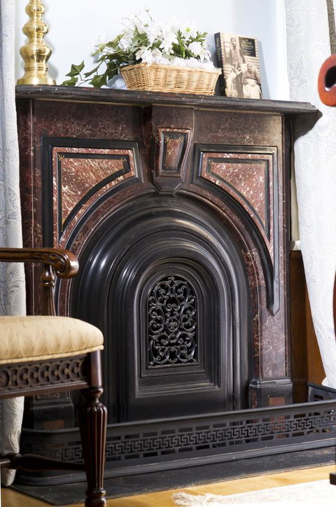 Historic Sion Bass Guest House - Renee 41