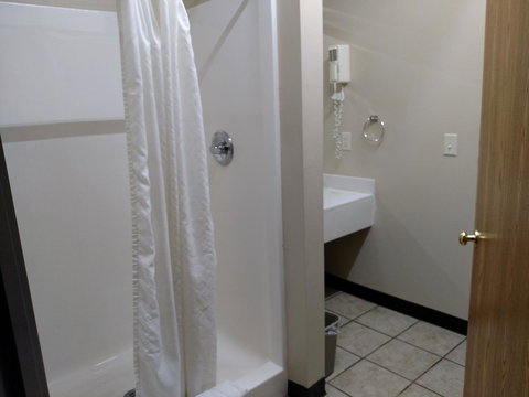 Fairway Inn Florence - Renee 6