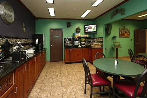 New Victorian Inn - Sioux City - Renee 22