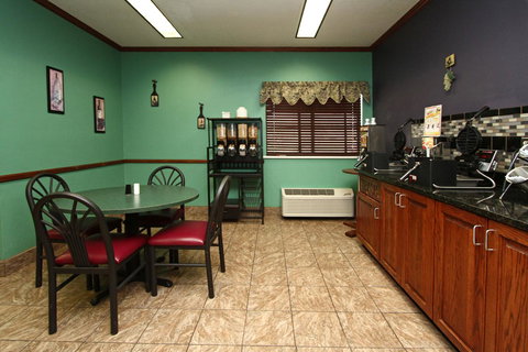 New Victorian Inn - Sioux City - Renee 20