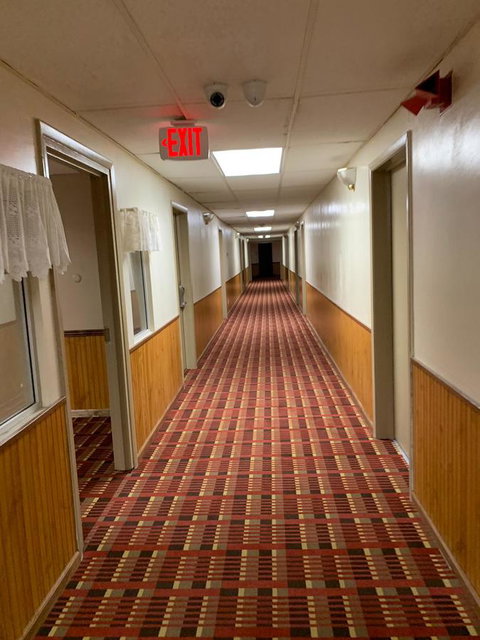 Best Budget Inn - Renee 2