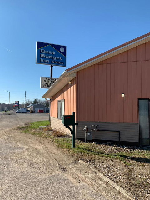 Best Budget Inn - Renee 5