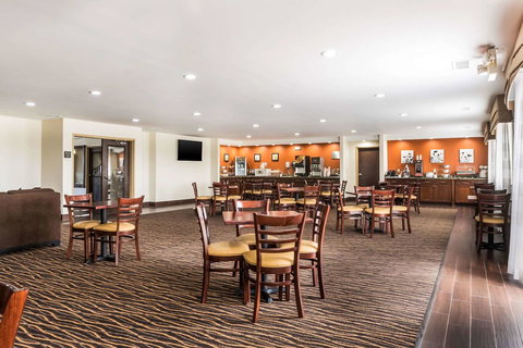 Sleep Inn North Liberty/Coralville - Renee 4