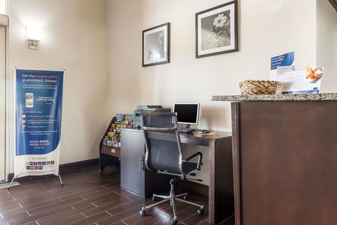 Sleep Inn North Liberty/Coralville - Renee 16