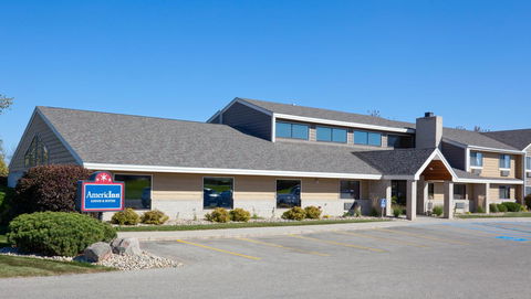 AmericInn By Wyndham Clear Lake - Renee 13