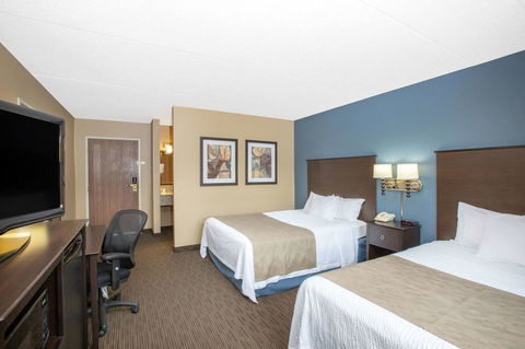 AmericInn By Wyndham Clear Lake - Renee 41