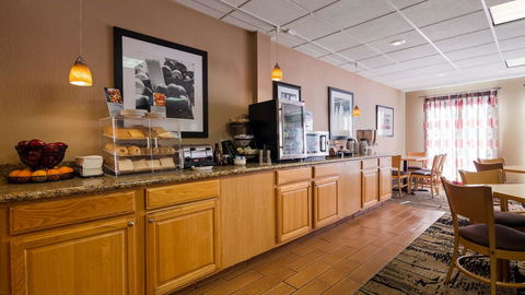 Best Western Holiday Lodge - Renee 43