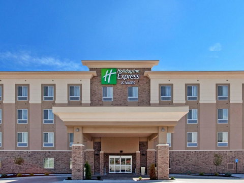 Holiday Inn Express & Suites North - Renee 0