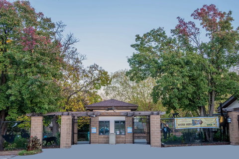 Super 8 By Wyndham Topeka/Wanamaker RD/I-70 - Renee 2