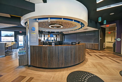 Tru By Hilton Portland Airport Area Me - Renee 25