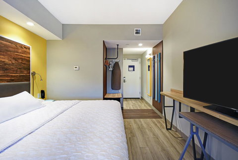 Tru By Hilton Portland Airport Area Me - Renee 31