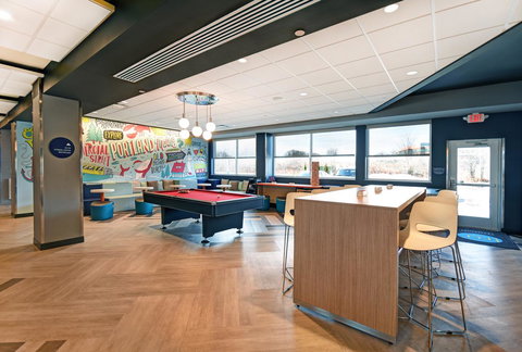 Tru By Hilton Portland Airport Area Me - Renee 17