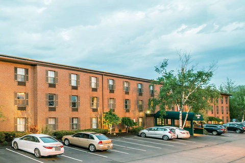 Comfort Inn Airport - Renee 22