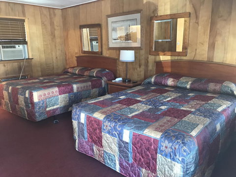 Pine Haven Motel - Internet Find 18