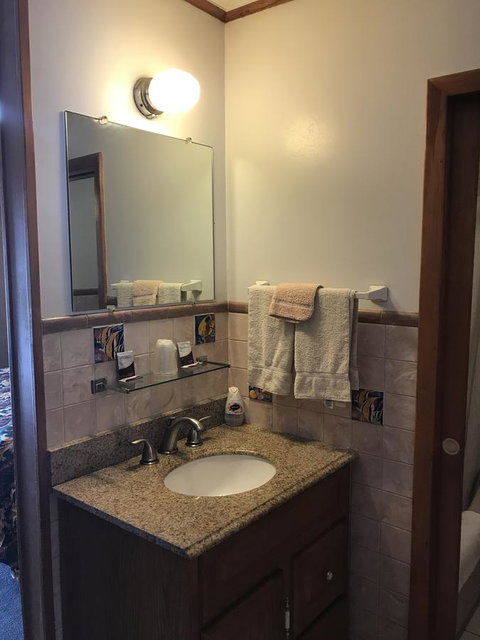 Pine Haven Motel - Internet Find 8